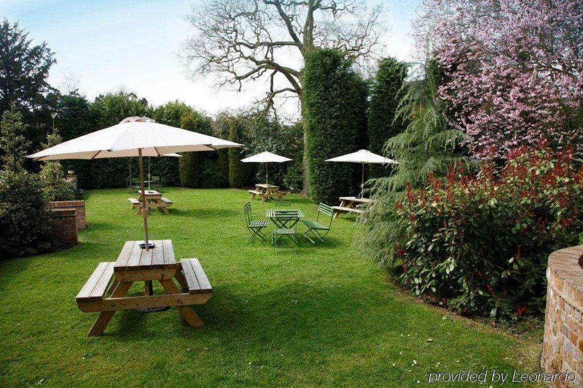 Lichfield Aparthotel Restoran fotoğraf